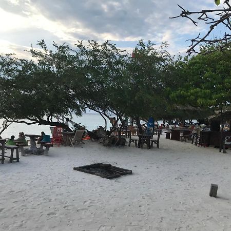 The Exile Sunset Bar & Bungalowギリ・トラワンガン エクステリア 写真