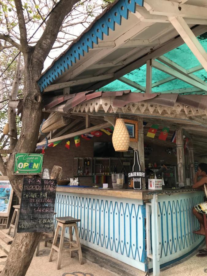 The Exile Sunset Bar & Bungalowギリ・トラワンガン エクステリア 写真